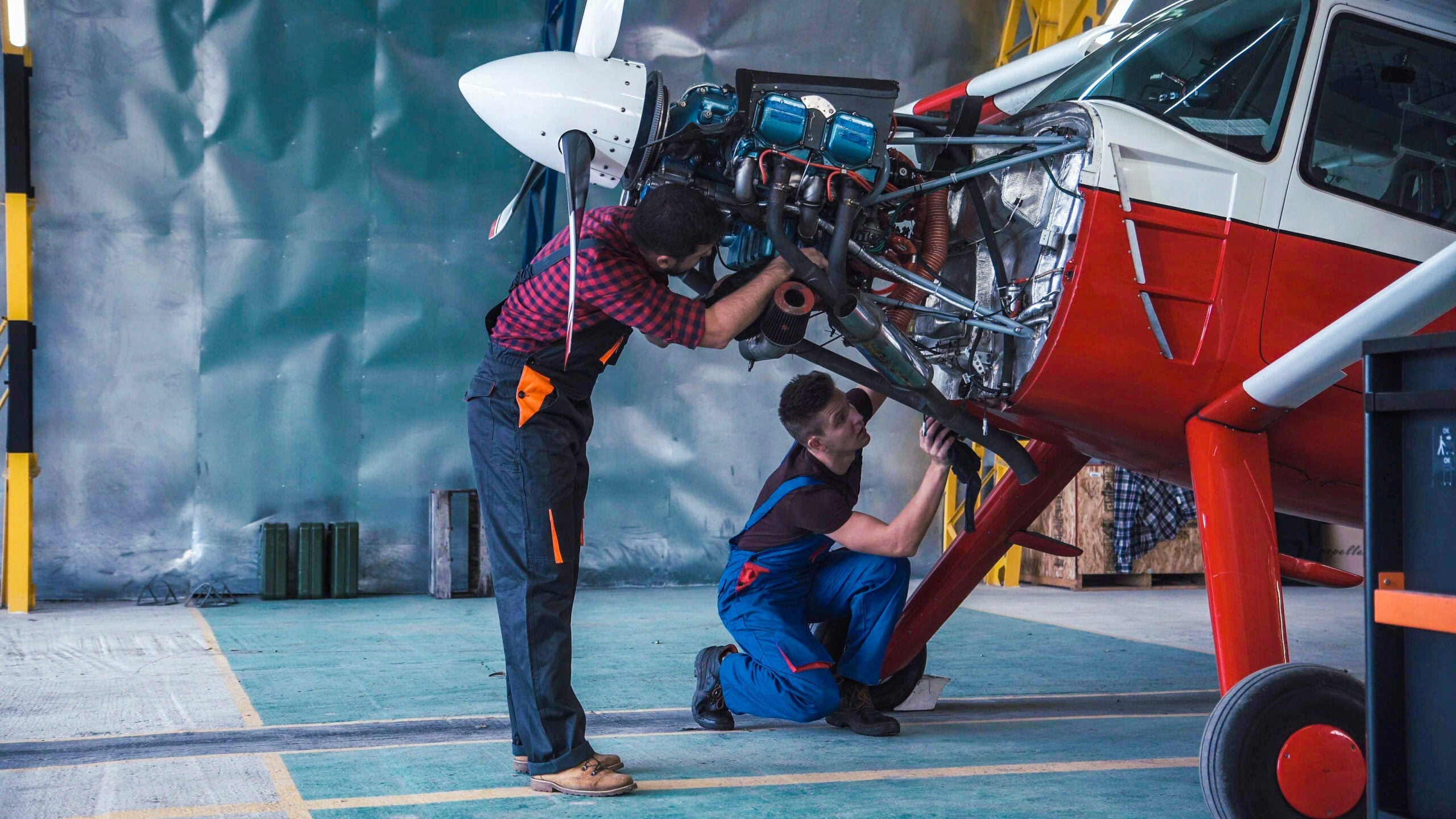 Instead of formal education, A&P mechanics must complete a training program on how to be a mechanic or finish a certain amount of practical on-the-job training. [Credit: Adobe Stock]